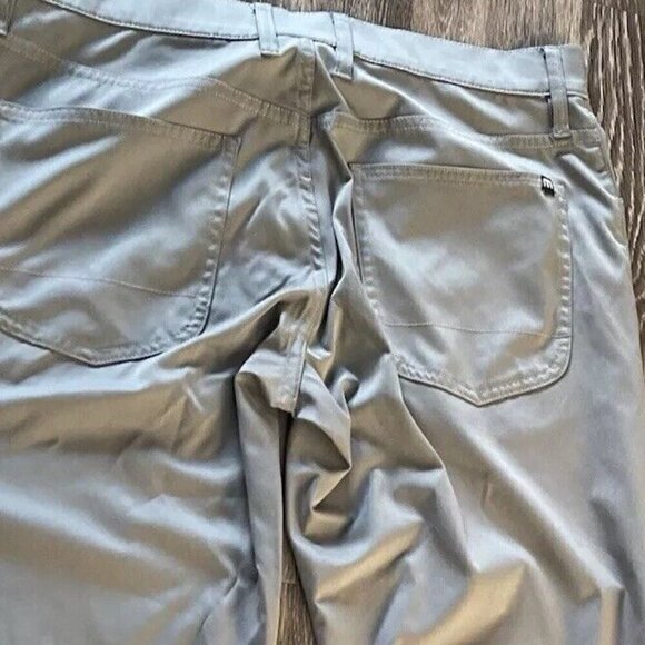 Travis Mathew Performance Golf Pants Light Gray Men's 32x33 Stretch Chino - Picture 10 of 16